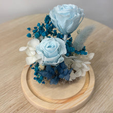 Load image into Gallery viewer, Glass Dome - Sky Blue roses