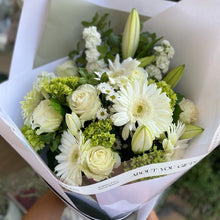 Load image into Gallery viewer, Luxe Cream and Green Bouquet
