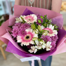 Load image into Gallery viewer, Florist Choice Bouquet