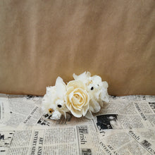 Load image into Gallery viewer, Cream Hydrangea Hair Slide