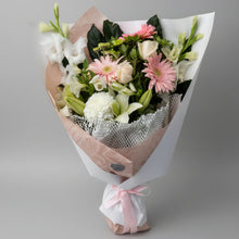Load image into Gallery viewer, Spring Blush Bouquet