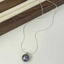 Load image into Gallery viewer, Black Pearl Necklace - Short