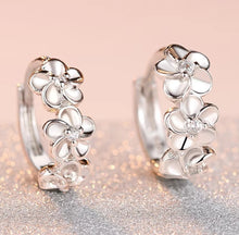 Load image into Gallery viewer, Triple Flower Huggies - Sterling Silver