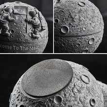 Load image into Gallery viewer, Concrete Lunar Ashtray