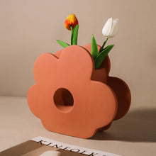 Load image into Gallery viewer, Floral Matte Vase
