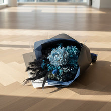 Load image into Gallery viewer, Ocean Love Blue Dried Bouquet

