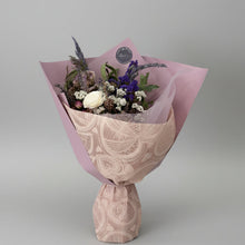 Load image into Gallery viewer, Blush Lilac Bouquet - Dried Flowers
