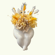 Load image into Gallery viewer, Thick Apricot Arrangement
