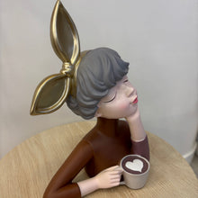 Load image into Gallery viewer, Madam cappuccino
