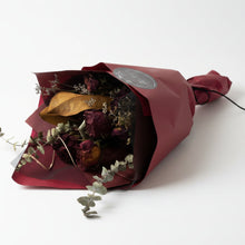 Load image into Gallery viewer, Dried Red Rose Bouquet
