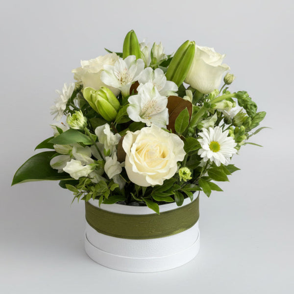 Elegance Hatbox Arrangement - Fresh Flowers