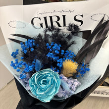 Load image into Gallery viewer, Oceanic Dried Bouquet
