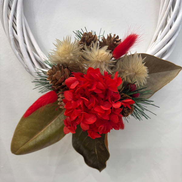 Christmas Wreath - Preserved hydrangea & Pine Cones