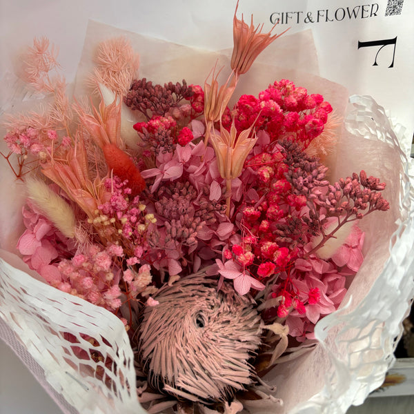 The Pink Bouquet - Preserved flowers