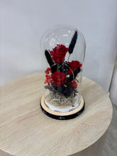 Load image into Gallery viewer, Ruby Love - Flower Dome wt Seedlights
