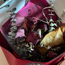 Load image into Gallery viewer, Dried Red Rose Bouquet

