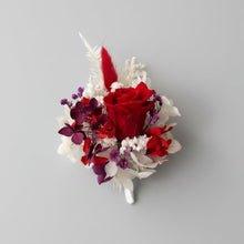 Load image into Gallery viewer, Wrist Corsages Set - Cream/White/Forrest Green
