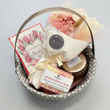 Load image into Gallery viewer, Love Mum Gift Basket
