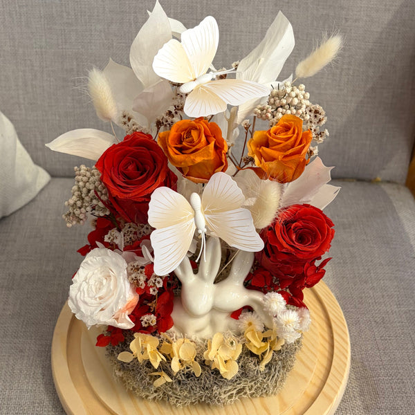 The enchanted Rose Garden - Large Glass Dome