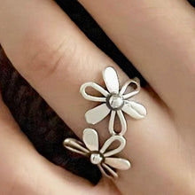 Load image into Gallery viewer, Secret Garden Flower Ring - Sterling Silver
