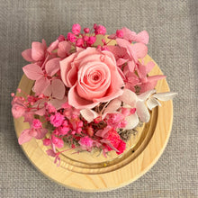 Load image into Gallery viewer, Adorable flower Glass Dome with Seed Lights
