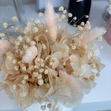 Load image into Gallery viewer, Thick Peach Arrangement
