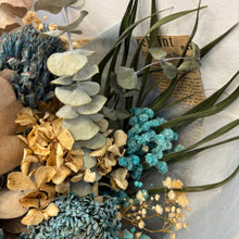 Load image into Gallery viewer, Blue Mood - Dried Bouquet
