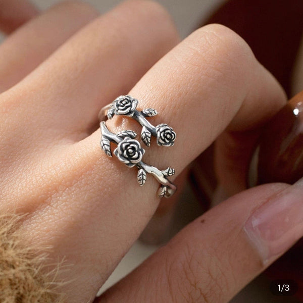 Double Rose Ring