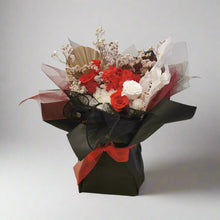 Load image into Gallery viewer, My immortal - Preserved Rose Bouquet Box
