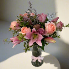 Load image into Gallery viewer, Happy Vase Bouquet
