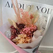 Load image into Gallery viewer, The Pink Bouquet - Preserved flowers
