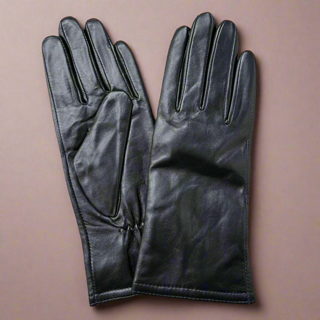 Leather gloves