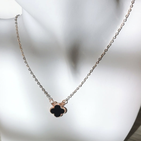 Four Leaf Clover Necklace - Onyx Rose Gold