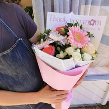 Load image into Gallery viewer, Thank you mum - PINK and White Bouquet
