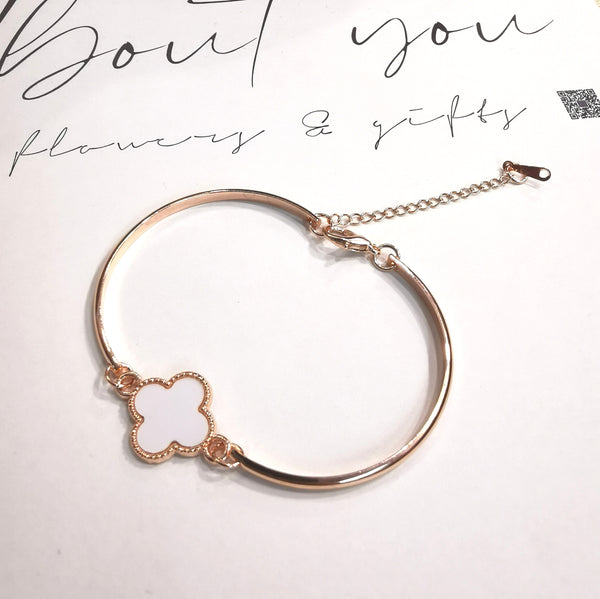 Four Leafed Clover Bracelet - White Rose Gold