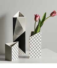 Load image into Gallery viewer, Geometry Design Vase
